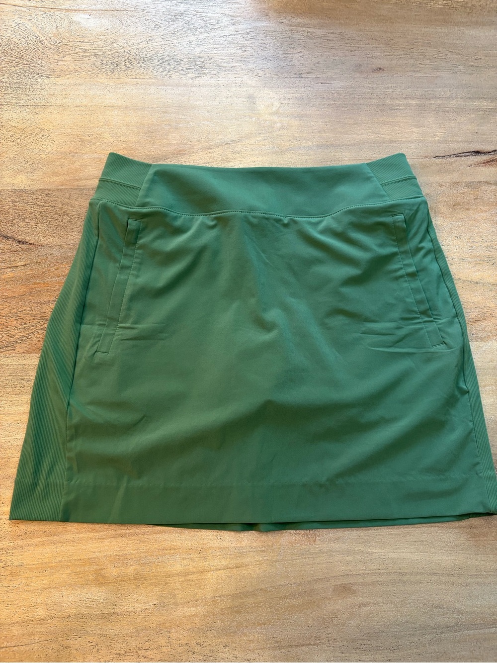 Athleta Brooklyn Skort 16” Sz 6 Sage Green Golf Tennis Skirt Pockets - Picture 3 of 8